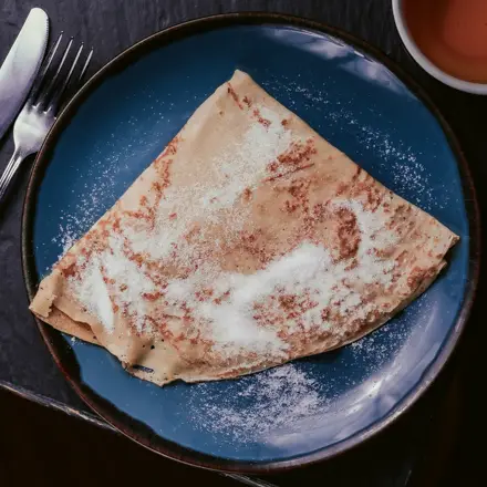 Crêpe au sucre, beurre demi-sel